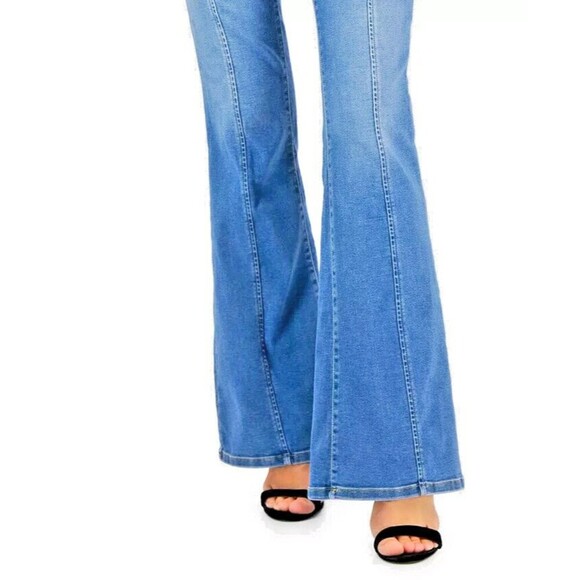 I.N.C. International Concepts Women's High-Rise Pull-On Flare-Leg Jeans Light 4 - Picture 2 of 12